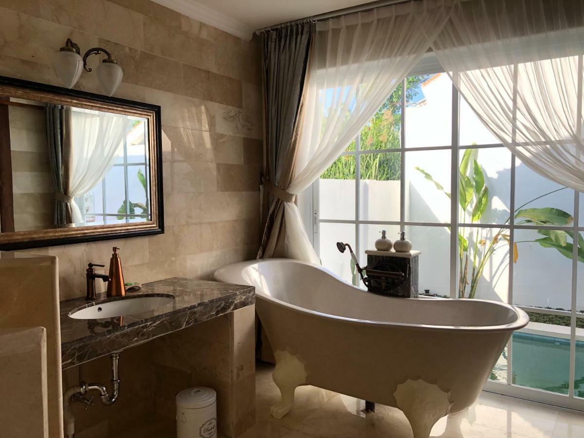 Villa Hikari Bali スミニャック エクステリア 写真